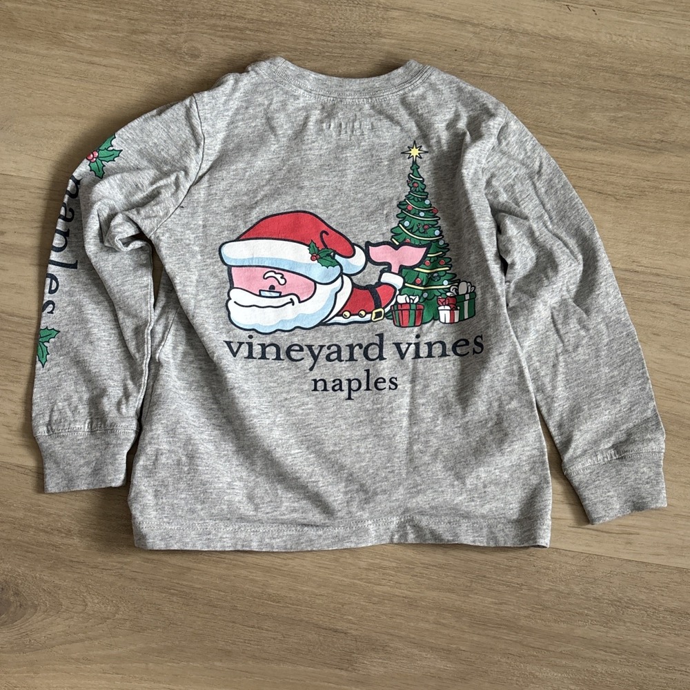 Vineyard Vines Gray Santa Whale Graphic Pocket Crew Neck Long Sleeve Tee size 3T